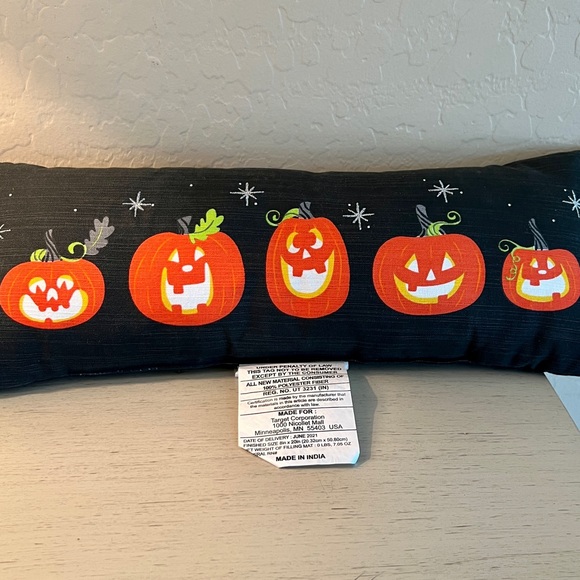 Target Other - Target Hyde and Eek Halloween Jack o Lantern Pillow NWT